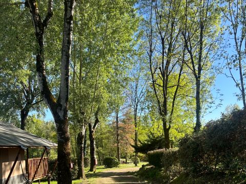 Vodatent Camping Les Rives de Courtes - Gers - Afbeelding N°4