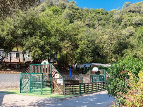 Camping  Au Vallon Rouge - Alpes-Maritimes