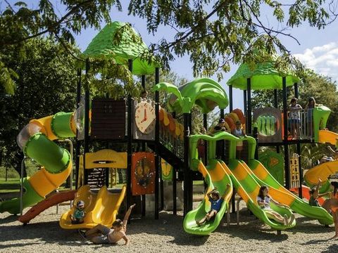 Camping Marina d'Erba Rossa - Noord-corsica