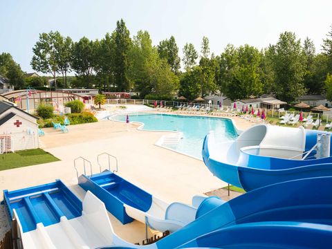 Camping Siblu Domaine de Dugny - Funpass Inclus - Loir-et-Cher
