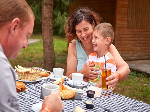 Camping  Le Parc des Roches - Essonne