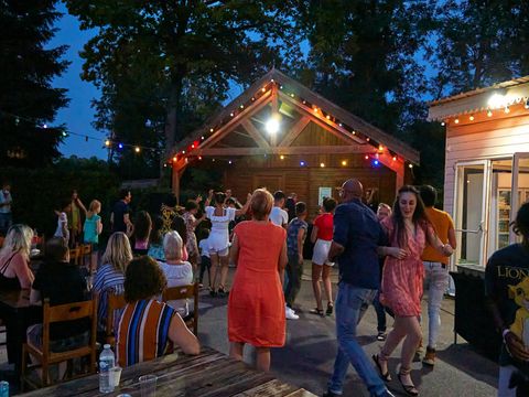 Camping  Le Parc des Roches - Essonne