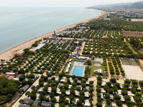 Camping Resort Els Pins - Barcelona