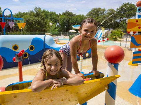 Camping Sandaya - Le Plein Air Des Chênes - Hérault