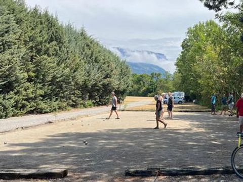 Camping De Chamarges - Drôme