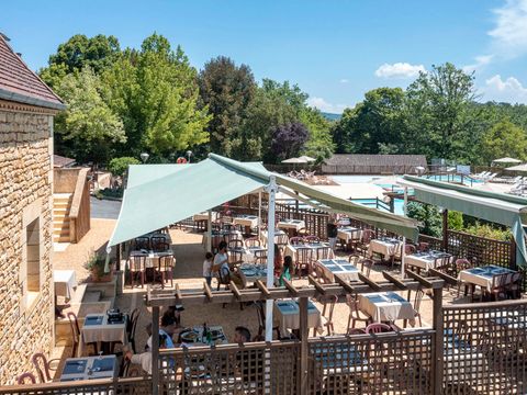 Camping Romanée - Les Grottes De Roffy - Dordogne