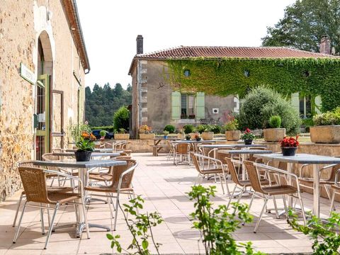 Camping Les Gorges Du Chambon - Ciela Village - Charente - Afbeelding N°3