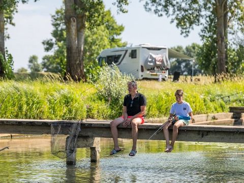 Camping Aux Rives du Soleil - Ain - Afbeelding N°2