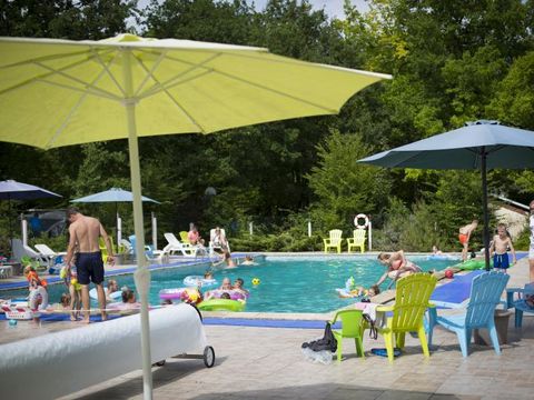Camping Ushuaïa Villages Au Bois Joli - Yonne - Afbeelding N°0