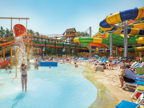 Attractie- & Vakantiepark Slagharen - Hardenberg