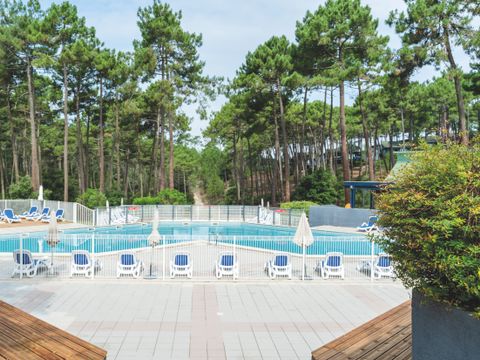 Domaine Les Cavales - Camping Gironde