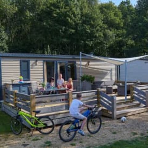 Stacaravan 6 personen - Elegance 3 slaapkamers (6pers) met terras