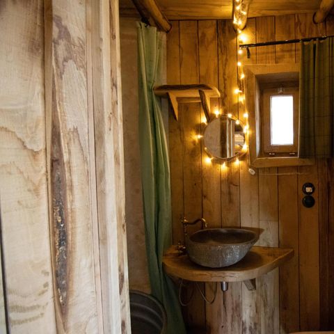 UNIEKE ACCOMMODATIE 4 personen - Tiny house Hobbit met hottub