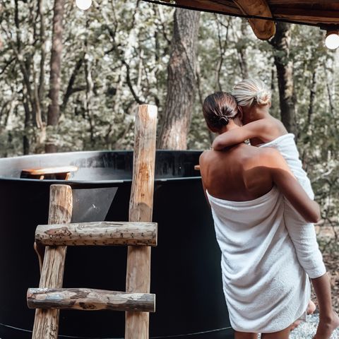 UNIEKE ACCOMMODATIE 4 personen - Tiny house Hobbit met hottub