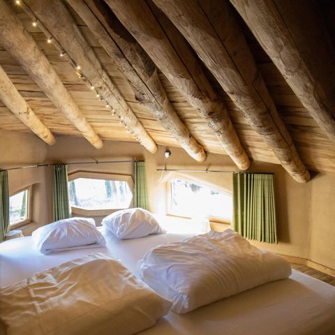 UNIEKE ACCOMMODATIE 4 personen - Tiny house Hobbit met hottub