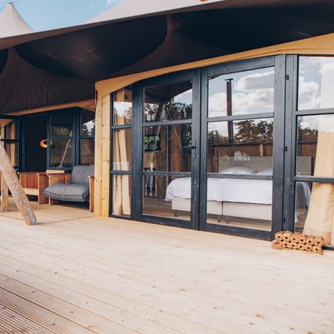 Safaritent 4 personen - Glamfield Lodge Deluxe met hottub