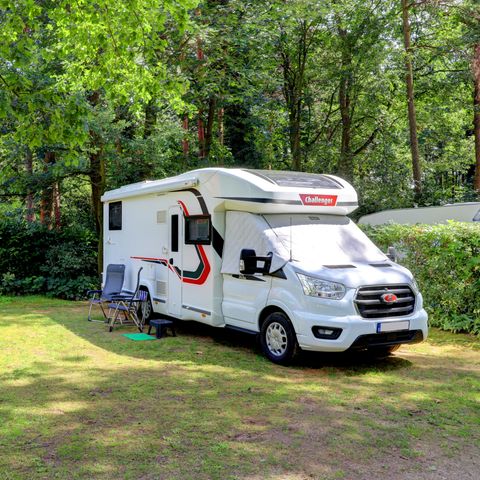 STAANPLAATS - Kampeerplaats met electriciteit