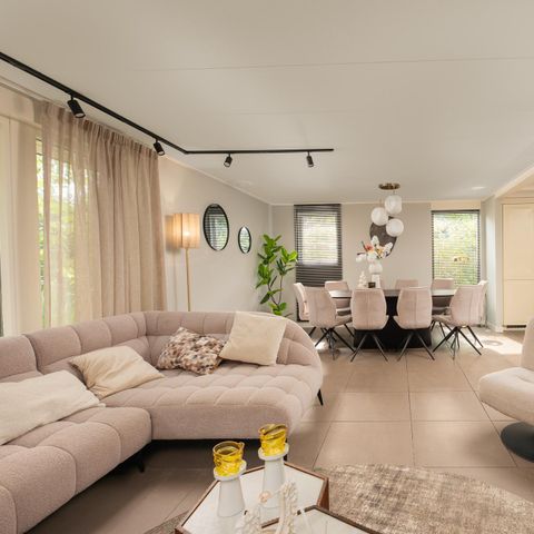 Groepsaccommodatie 12 personen - Villa met Hottub