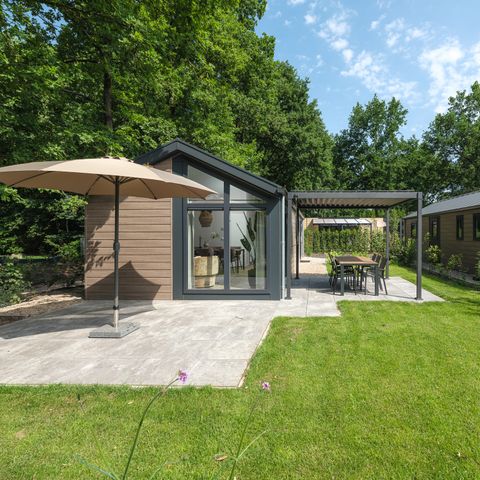 LODGE 6 personen - Doornenburg Lodge Comfort met Hottub