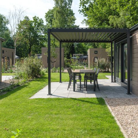 LODGE 6 personen - Doornenburg Lodge Comfort met Hottub