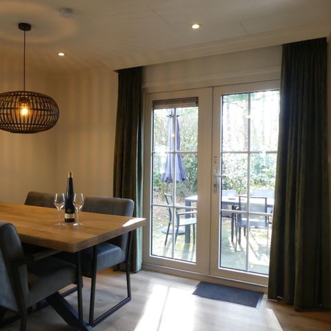 Chalet 4 personen - Dotterbloem met hottub