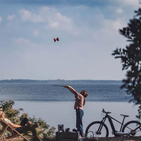Kampeerplaats - Comfort standplaats - Elektriciteit - Uitzicht op het meer