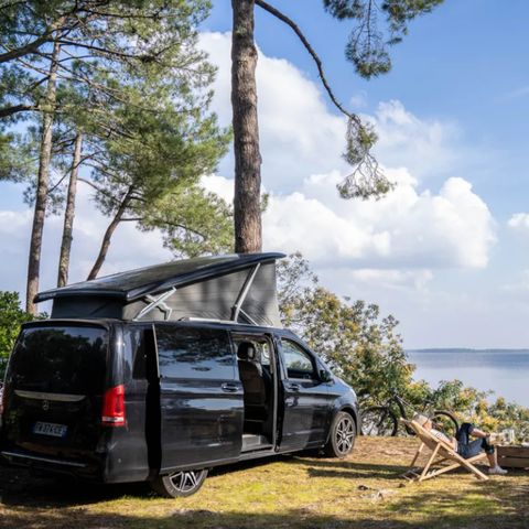 Kampeerplaats - Comfort standplaats - Elektriciteit - Uitzicht op het meer