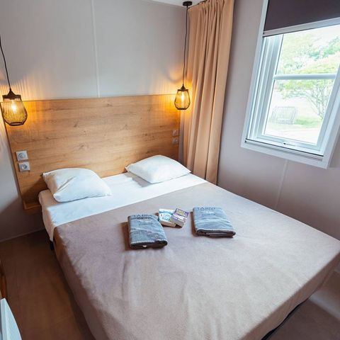 Stacaravan 6 personen - Exclusief - 3 slaapkamers - 2 doucheruimtes - Airconditioning.