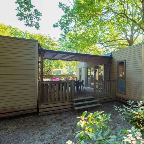 Stacaravan 8 personen - Exclusief - 4 slaapkamers - 3 doucheruimtes - Airconditioning. 2 modules