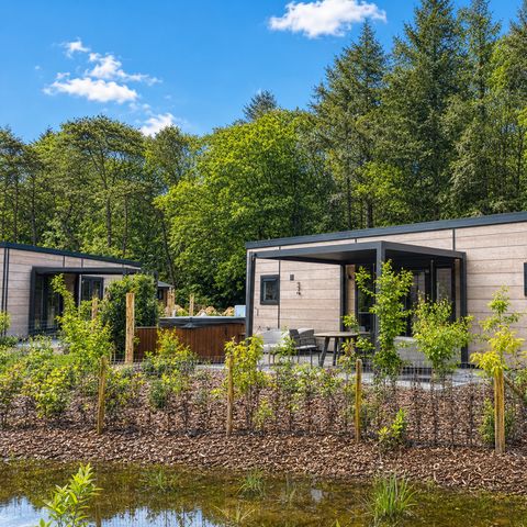 Lodge 4 personen - Groeneborg met hottub