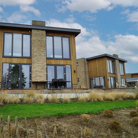 VAKANTIEHUIS 10 personen - Maas Villa Waterzicht