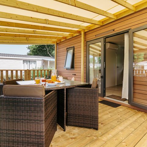 Stacaravan 6 personen - Mobile-home | Premium | 3 slaapkamers | 6 pers. | Verhoogd terras | 2 badkamers | Airconditioning.