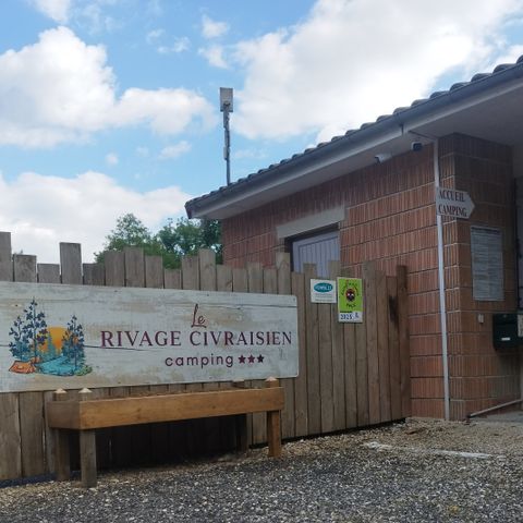 Camping Le Rivage Civraisien - Vienne - Afbeelding N°2