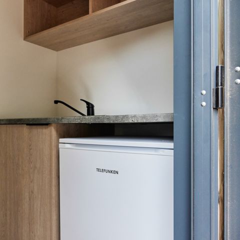 Kampeerplaats - PARCELA XL met eigen onafhankelijke module met toilet en douche