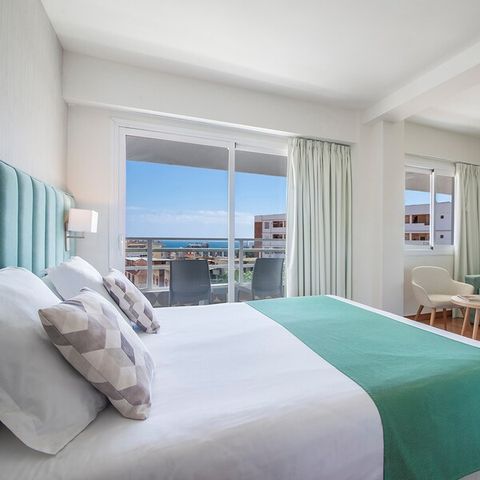 Hotelkamer 3 personen - Junior Suite - Zeezicht - Balkon