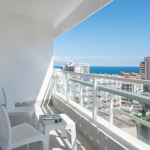 Hotelkamer 2 personen - Tweepersoonskamer Deluxe - Uitzicht op zee - Balkon