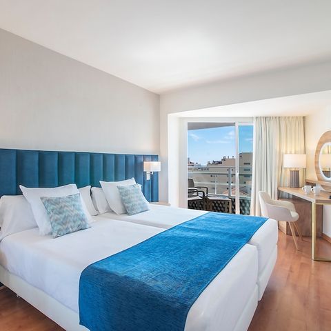 Hotelkamer 2 personen - Tweepersoonskamer Superior  - Uitzicht op Zee - Balkon