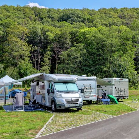 STAANPLAATS - Camperplaats