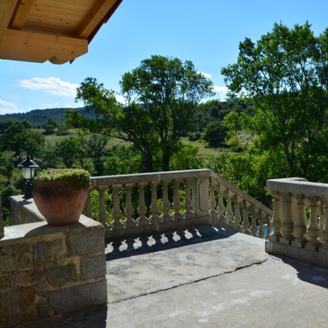 VAKANTIEHUIS 28 personen - Boerderij met privé zwembad 480m