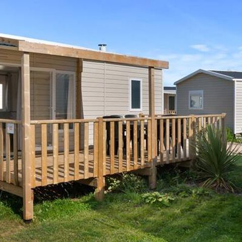 Stacaravan 4 personen - Comfort | 2 slaapkamers | 4 slaapplaatsen | Verhoogd terras | 1 badkamer | Airconditioning