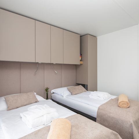 Stacaravan 6 personen - Luxueus Vakantiehuis met Zwembad (MHLP)