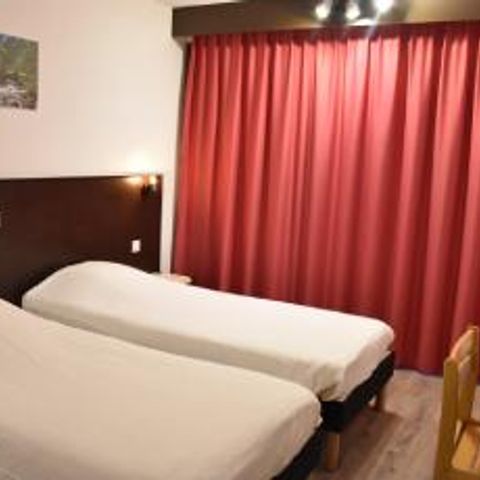 Slaapkamer 3 personen - Communicerende kamers CH2 + CH1 PMR