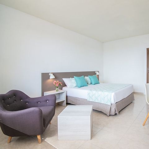 Slaapkamer 2 personen - TWEEPERSOONSKAMER - BALKON - ONTBIJT INBEGREPEN