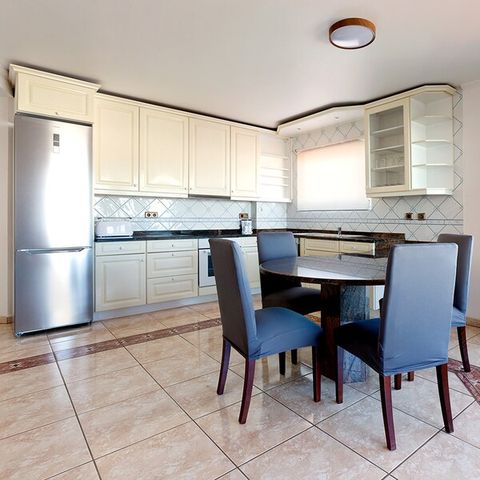 Appartement 5 personen - Appartement met 2 slaapkamers - 4 volwassenen + 1 kind ( - 12 jaar) of 5 volwassenen - Ruim