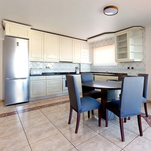 Appartement 5 personen - Appartement met 2 slaapkamers - 4 volwassenen + 1 kind ( - 12 jaar) of 5 volwassenen - Ruim