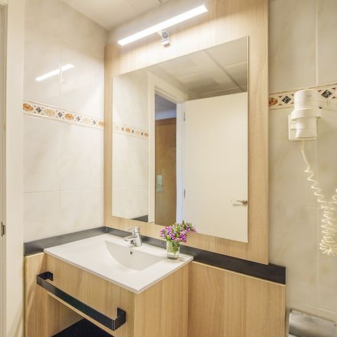 Hotelkamer 2 personen - Tweepersoonskamer - Balkon