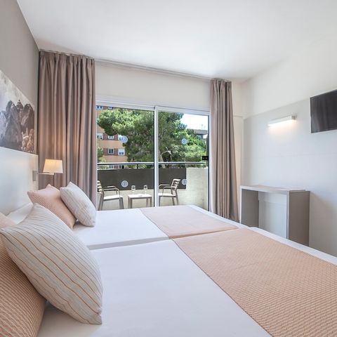 Hotelkamer 3 personen - Tweepersoonskamer - Extra bed - Balkon