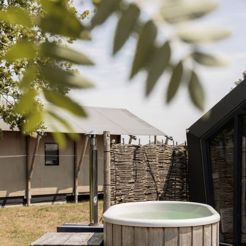 UNIEKE ACCOMMODATIE 2 personen - met Hottub
