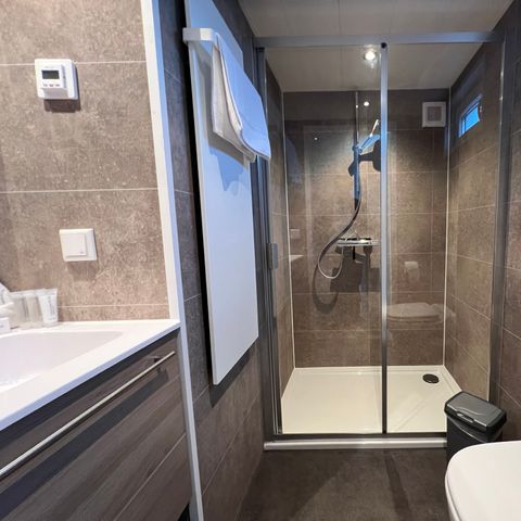 UNIEKE ACCOMMODATIE 4 personen - Luxe overnachten op het water in Friesland (41)