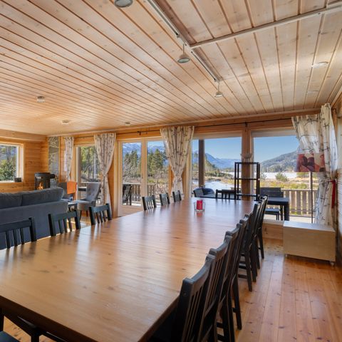 Groepsaccommodatie 14 personen - Lakehouse With Sauna & By the Water
